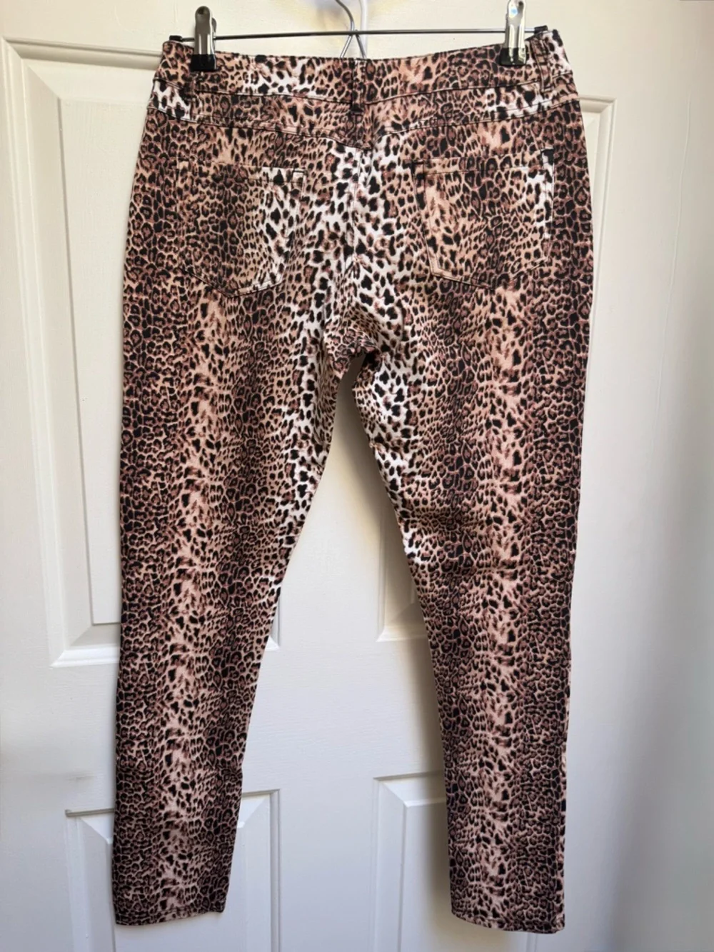 Y Jessi New York Leopard Animal Print Tan Black White Pant Legging size jr Large